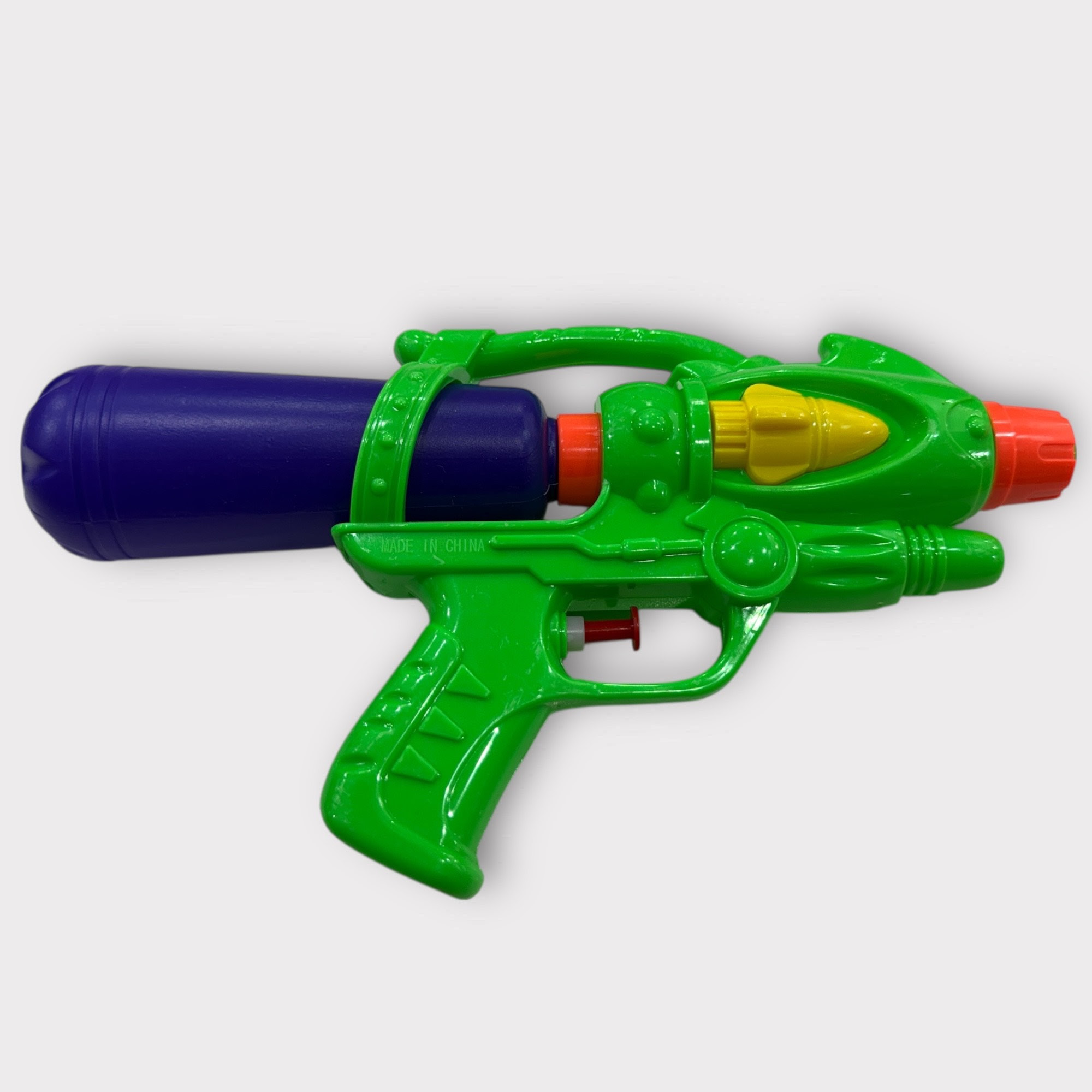 Pistola de agua 24cm